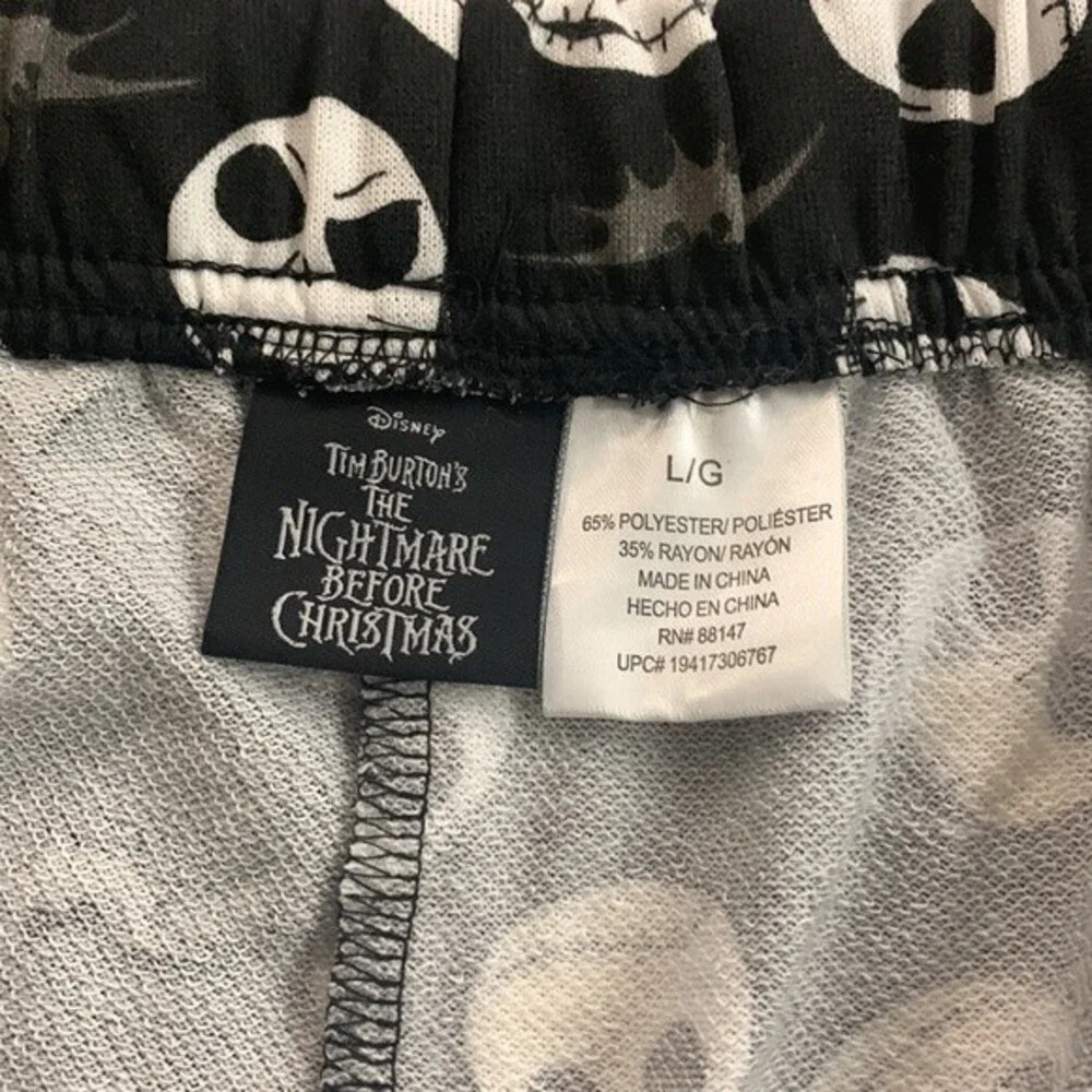 Disney The Burtons “The night before Christmas” pajama set of 2. Size large. NWT